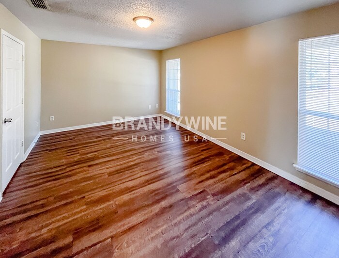 Building Photo - 8145 Mactavish Way W