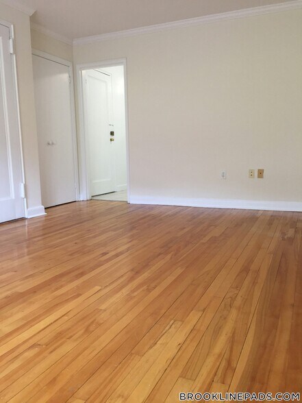 Building Photo - 50 Alton Pl