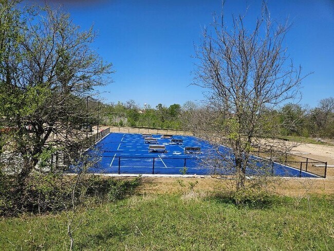 Building Photo - 217 Killian Loop