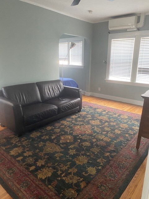 Building Photo - 737 N Alfred St