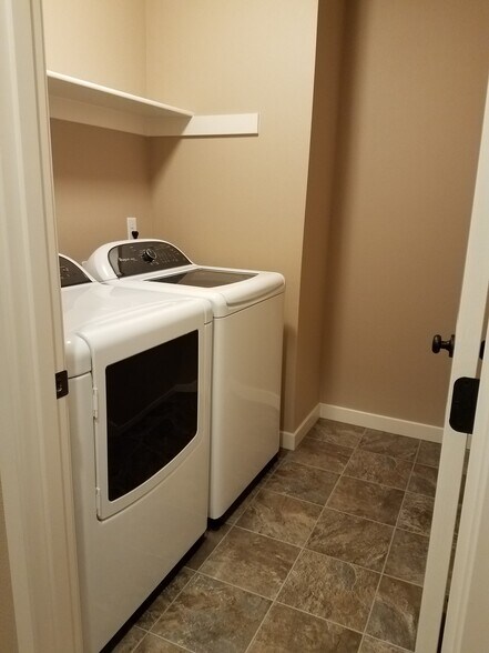 Building Photo - 3532 Hepburn St NE