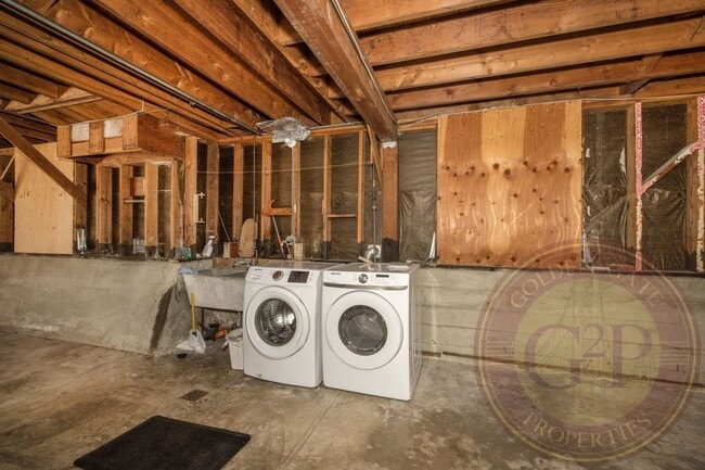 Building Photo - Forest Knolls - 3 BR, 2 BA House 1,275 Sq. Ft. - 3D Virtual Tour, 2-Car Garage, Ample Storage