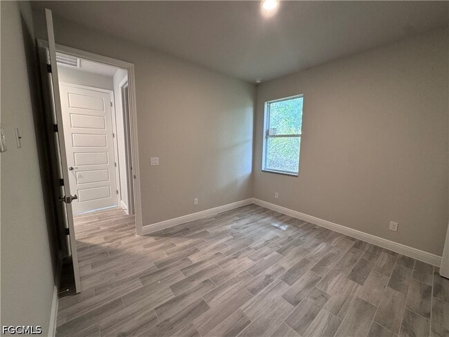 Building Photo - 1305 Andover Dr