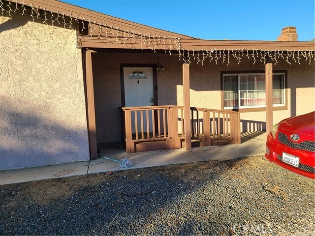 Building Photo - 11685 Holmes Ave