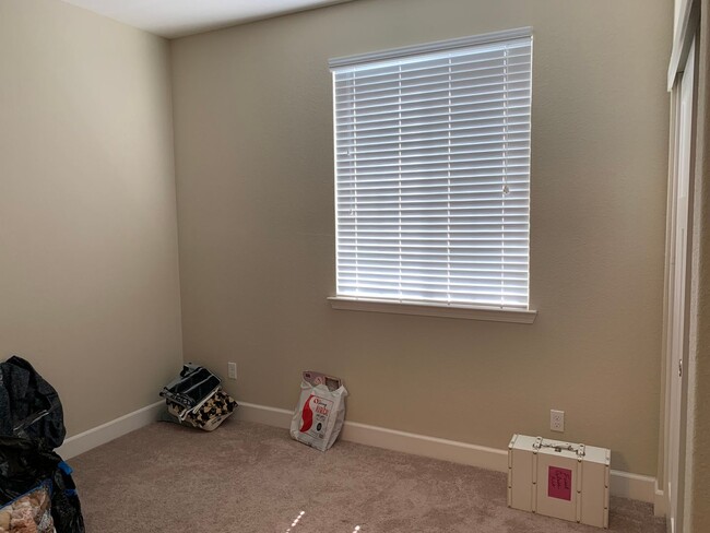 Building Photo - Newer "Next Gen" Home in Springlake/Woodla...