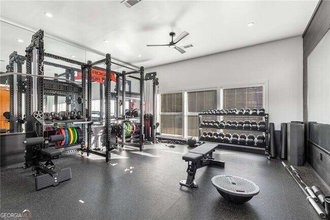 Building Photo - 791 Wylie St SE