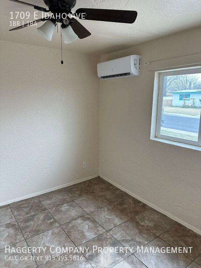 Building Photo - 1709 E Idaho Ave