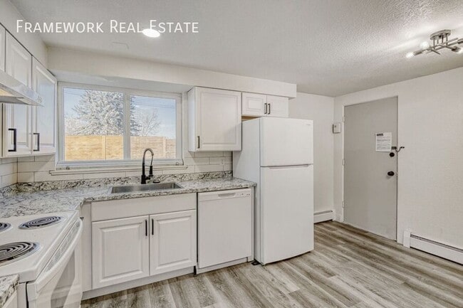 Building Photo - 1685 Reed St