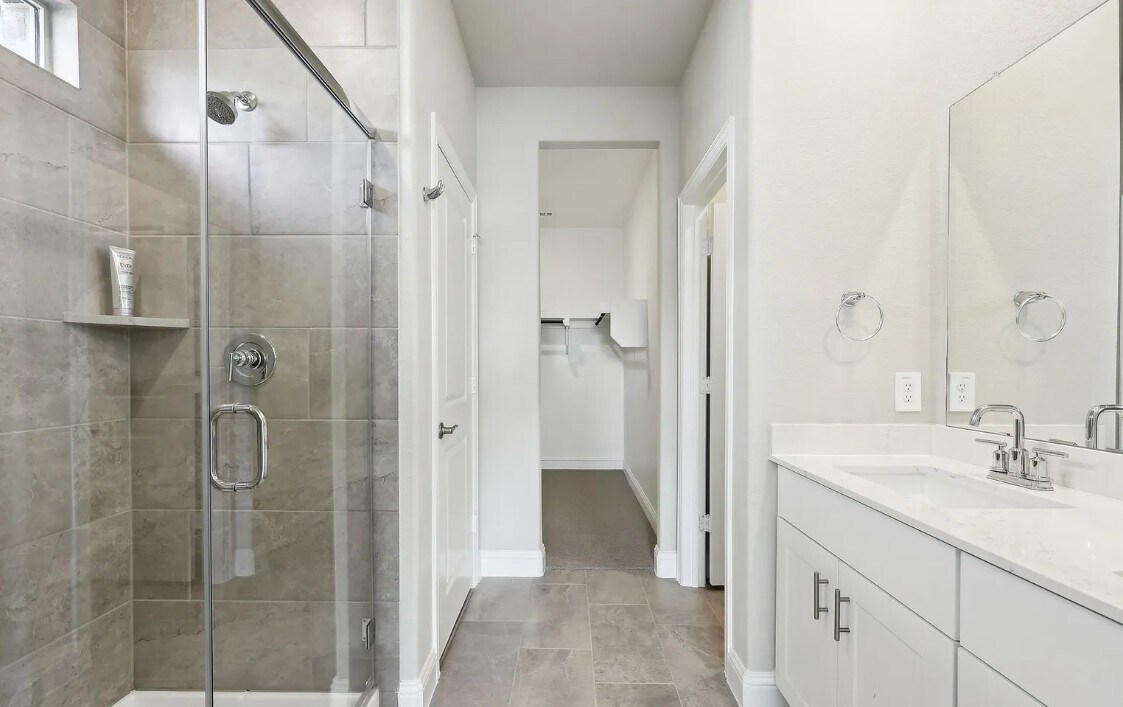 Building Photo - 510 Blanton St