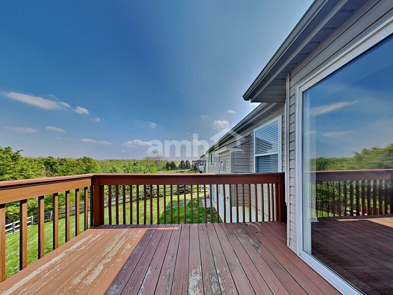 Building Photo - 10351 Chambersburg Dr