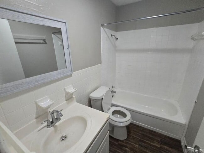 Building Photo - 1011 Ferrell Dr