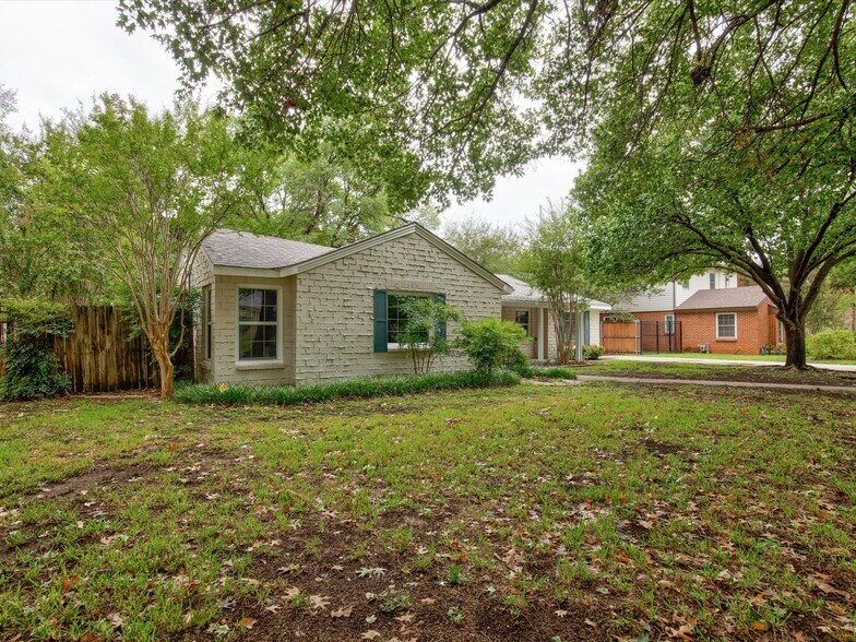 Building Photo - 3727 W Biddison St