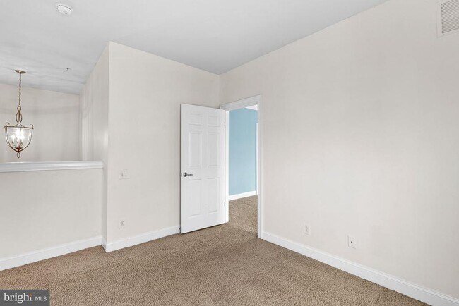 Building Photo - 42788 Lauder Terrace