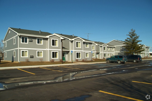 Building Photo - CENTER PARK APARTMENTS