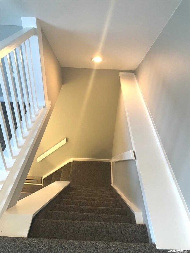 Building Photo - 407 Central Ave