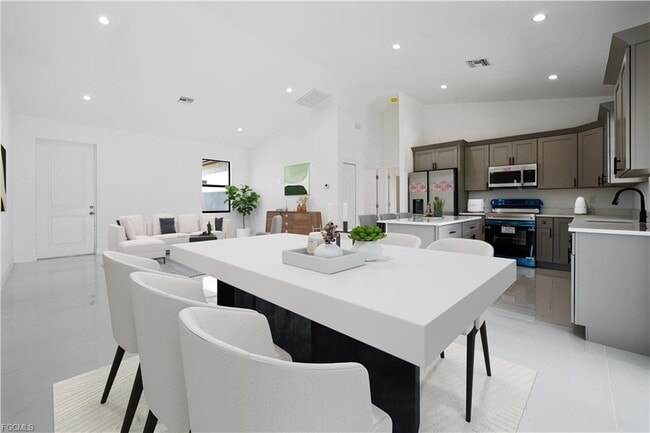 Building Photo - 2458 NW 9th Terrace