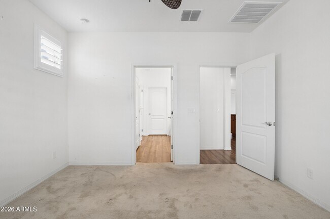 Building Photo - 17863 W Hiddenview Dr