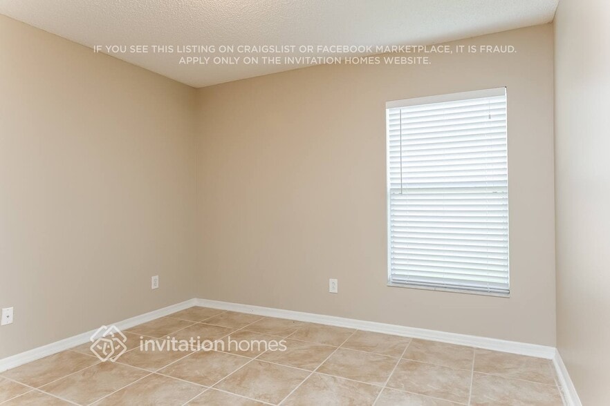 Building Photo - 2434 Bayhill Dr