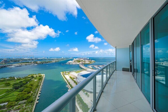 Building Photo - 888 Biscayne Blvd