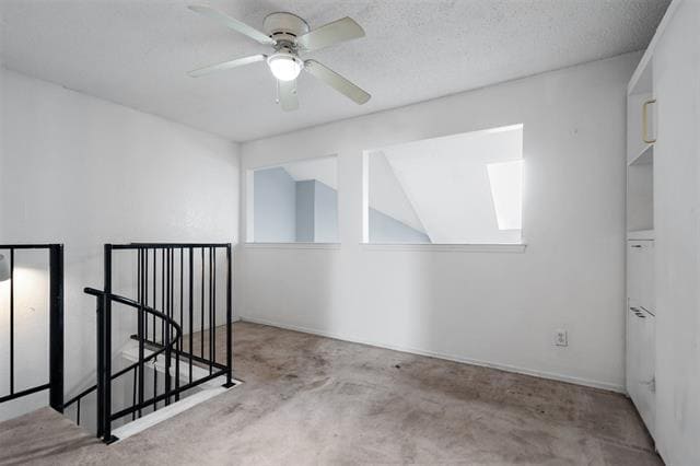Building Photo - 5590 Spring Valley Rd