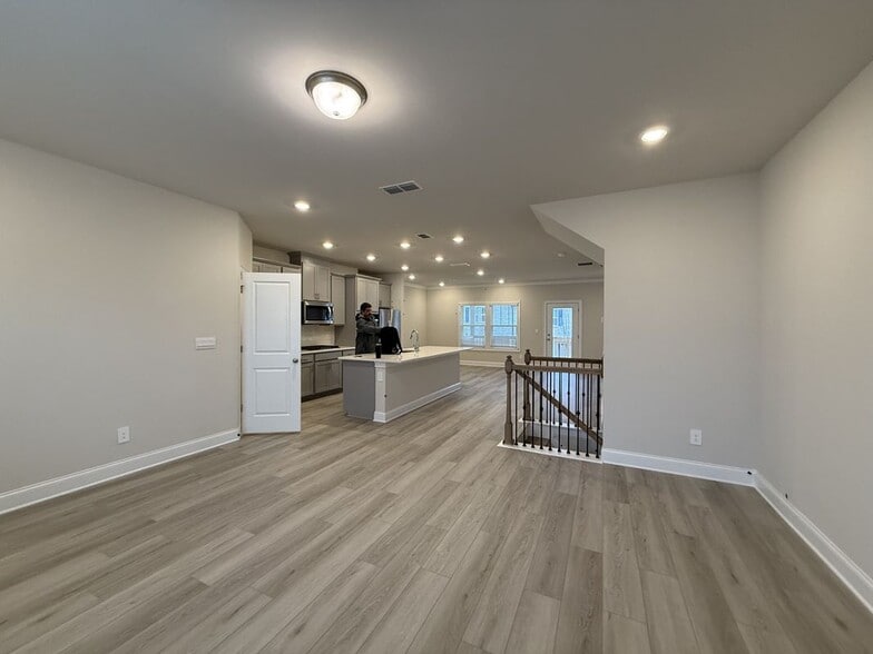 Building Photo - 4175 Holland Grv Rd