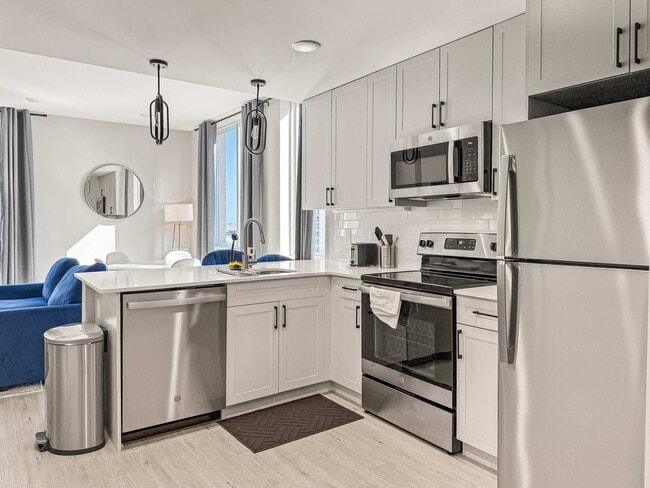 Building Photo - 626 N Delaware Ave