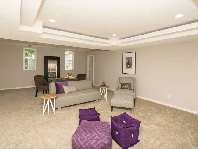 Building Photo - 5321 Interlachen Blvd