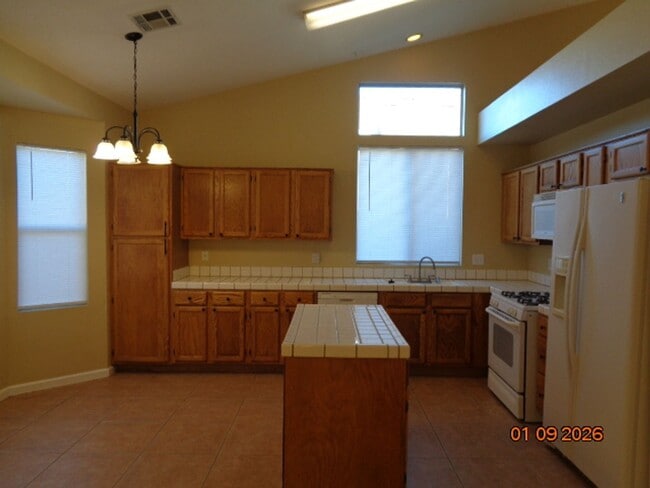 Building Photo - Clean West Palmdale One Story Offering 1494 sq. ft.