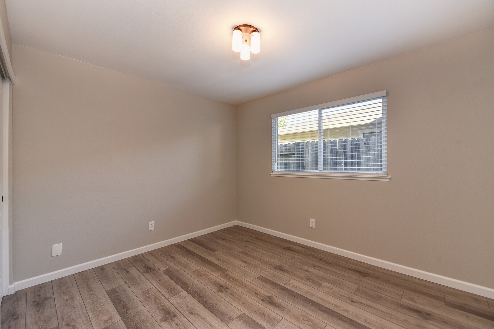 Building Photo - 6933 Trovita Way