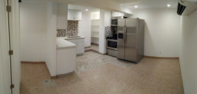Building Photo - 6315 S Cyclamen Sq