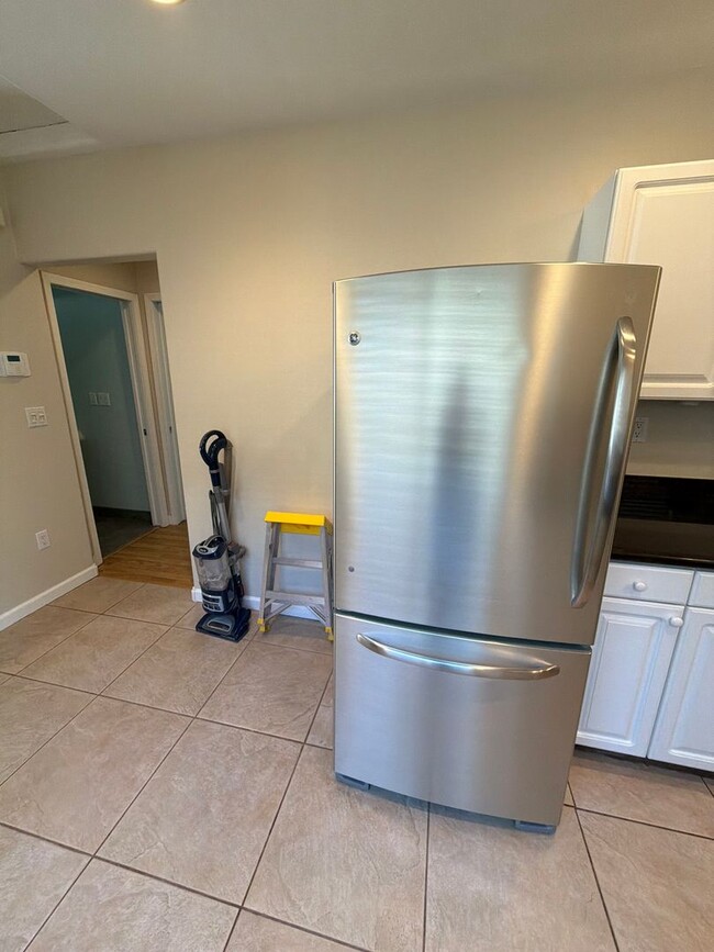 Building Photo - Charming 2 Bedroom, 2 Bathroom Home with ADU in Desirable Land Park Area