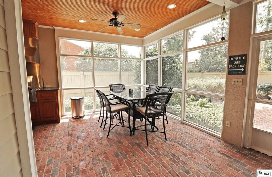 Building Photo - 601 Glenmar Ave