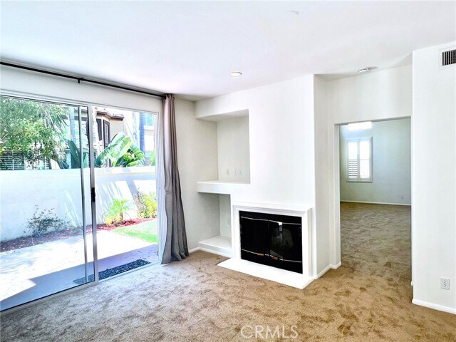 Building Photo - 29 Calvados