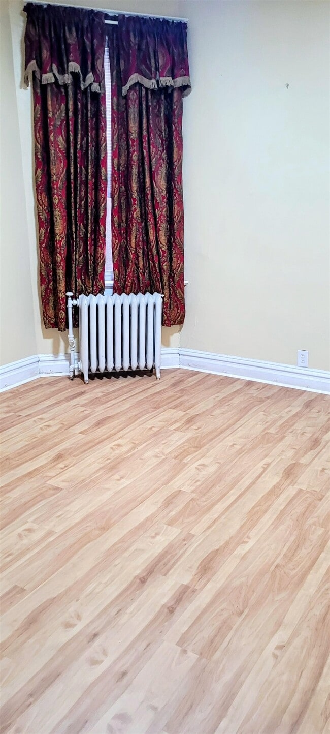 Building Photo - 141 67th St