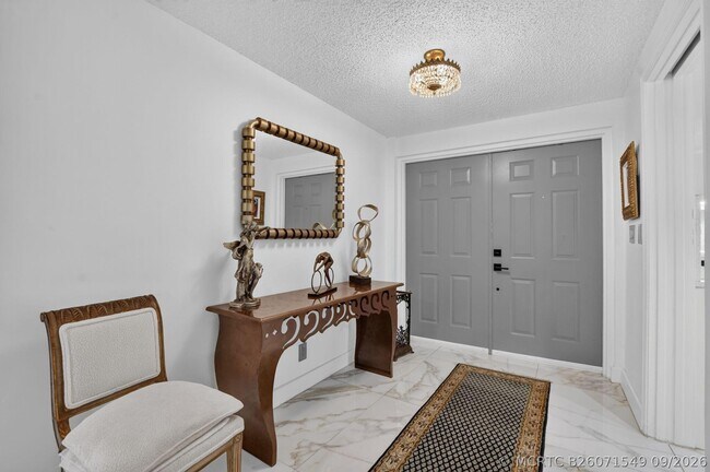 Building Photo - 7622 Elm Ridge Dr