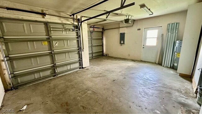 Building Photo - 18374 Columbine Rd