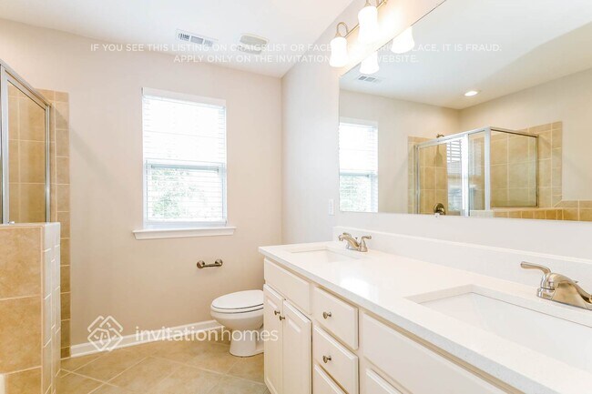 Building Photo - 811 Skybrook Falls Dr