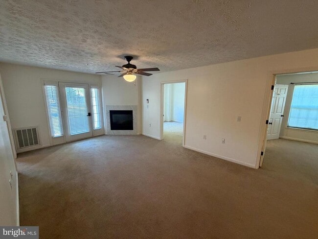 Building Photo - 651 Burtons Cove Way