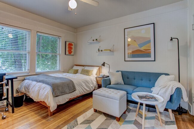 Building Photo - Vintage Apartment near Nob Hill !