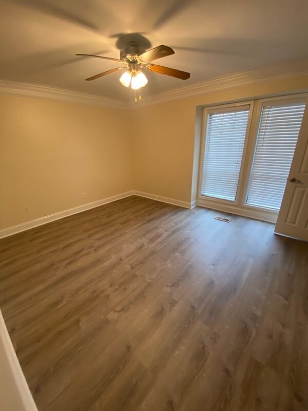 Building Photo - 1112 Boone Ln