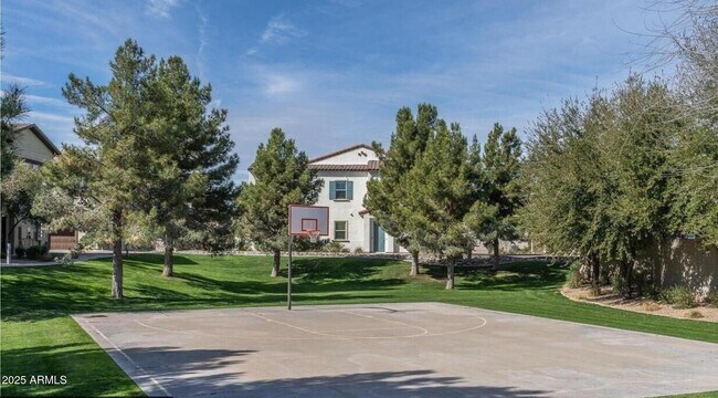 Building Photo - 14870 W Encanto Blvd