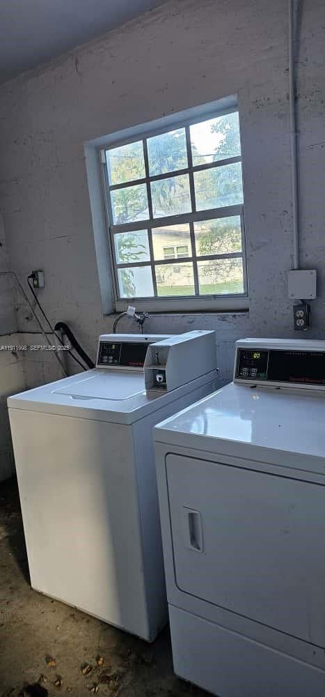 Building Photo - 161 NW 40th St