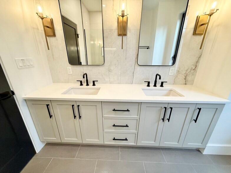 Building Photo - 238 Webster St