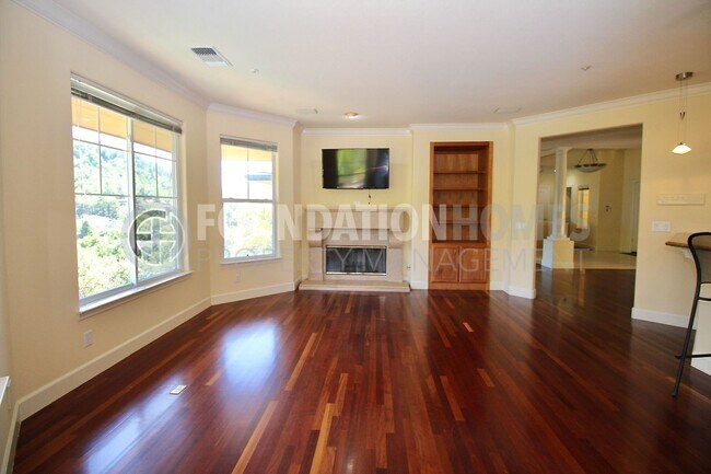 Building Photo - Architecturally Stunning Custom Estate wit...