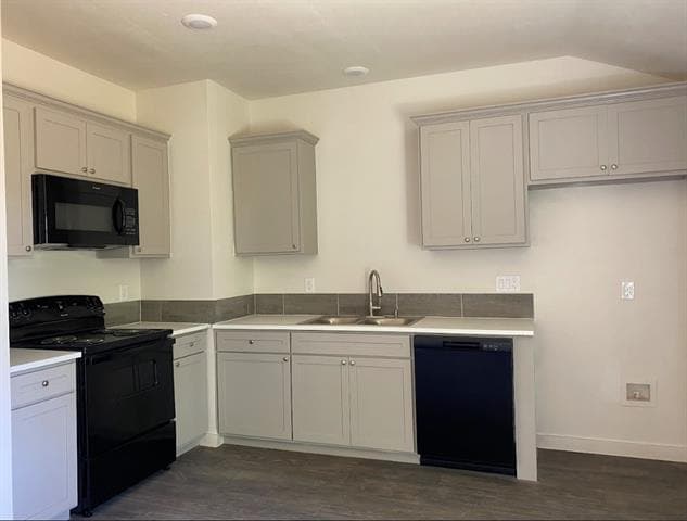 Building Photo - 136 Bridlewood Ln