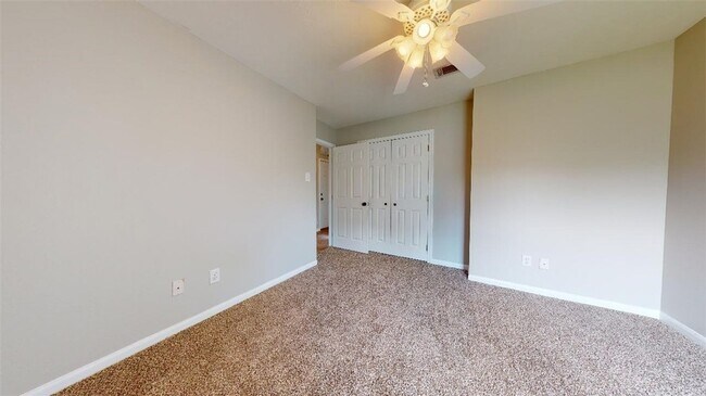 Building Photo - 217 Augsburg Ct