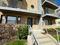 Building Photo - 4524 Broadway Blvd