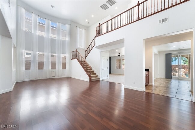 Building Photo - 9592 Staff Ln