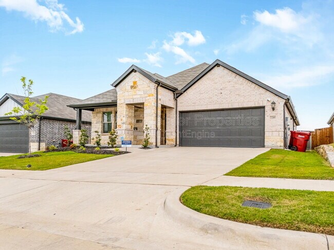 Building Photo - 2200 Dunbar Dr