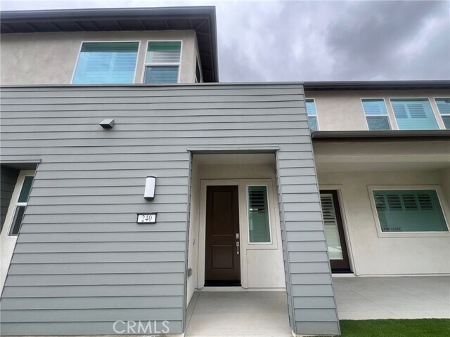 Building Photo - 240 Sora